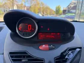Renault Twingo (2011) thumbnail 8
