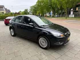 Ford Focus (2008) thumbnail 2