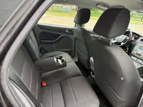 Ford Focus (2008) thumbnail 11