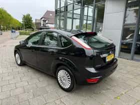 Ford Focus (2008) thumbnail 4