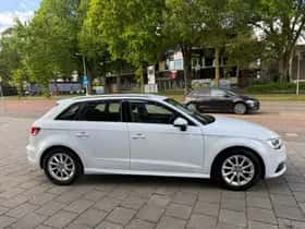 Audi A3 (2013) thumbnail 4