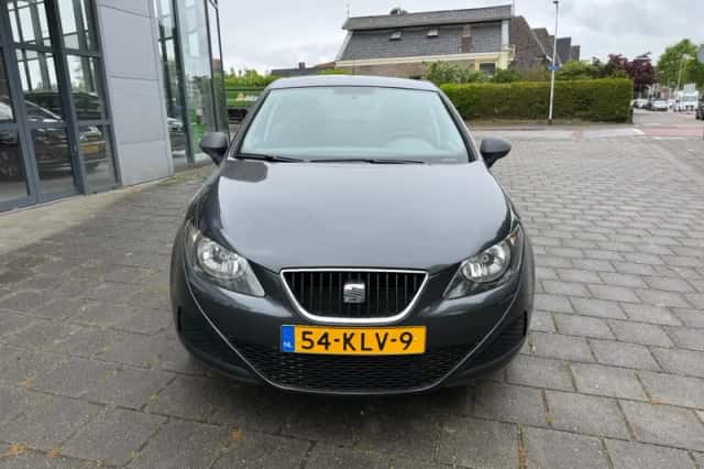 SEAT Ibiza (2010) thumbnail 2