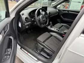 Audi A3 (2015) thumbnail 18