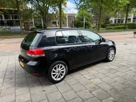 Volkswagen Golf (2010) thumbnail 3