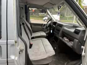 Volkswagen Transporter (2000) thumbnail 11