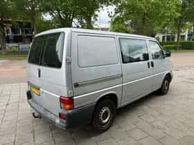 Volkswagen Transporter (2000) thumbnail 4