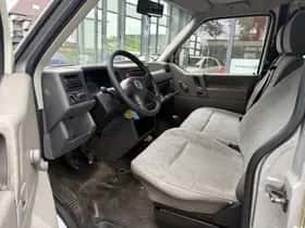 Volkswagen Transporter (2000) thumbnail 8