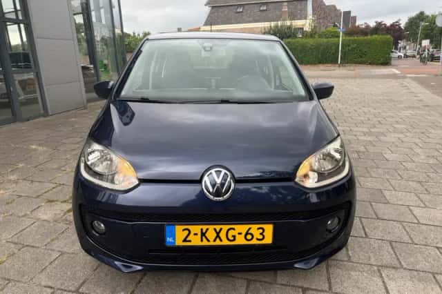 Volkswagen Up (2013) thumbnail 2