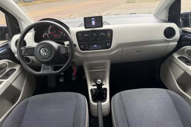 Volkswagen Up (2013) thumbnail 6