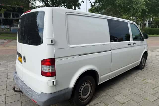 Volkswagen Transporter (2012) thumbnail 5