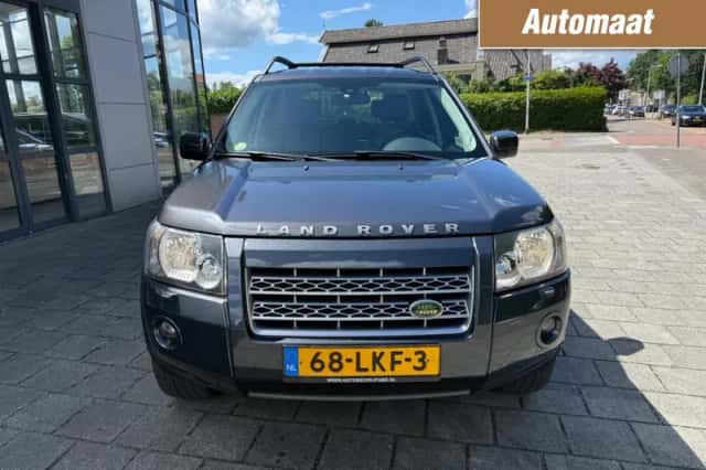 Land Rover Freelander (2010) thumbnail 2