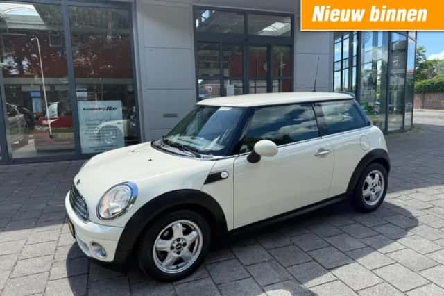 MINI One (2009) thumbnail 1