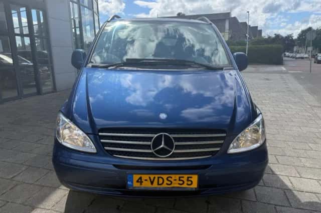 Mercedes-Benz Vito (2009) thumbnail 2