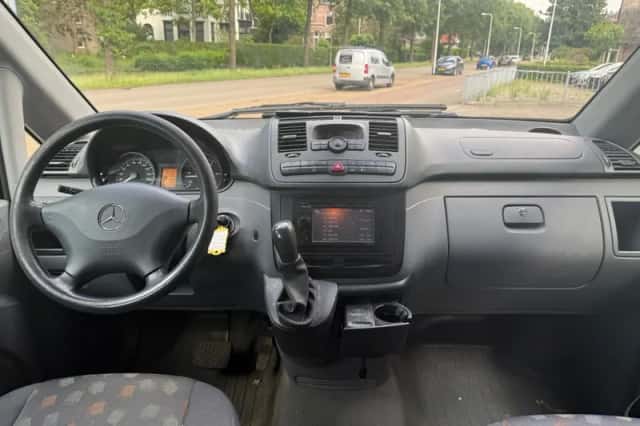 Mercedes-Benz Vito (2009) thumbnail 6