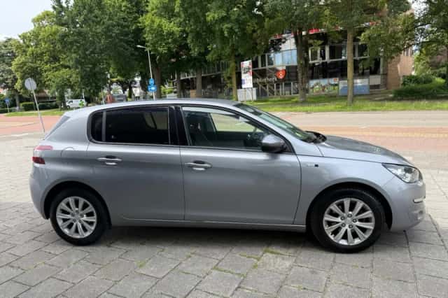 Peugeot 308 (2016) thumbnail 4