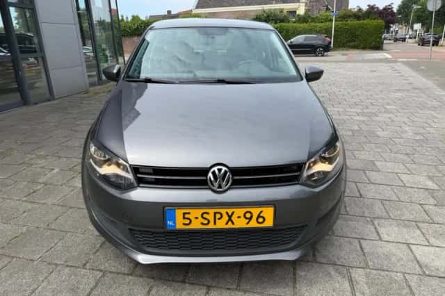 Volkswagen Polo (2013) thumbnail 2