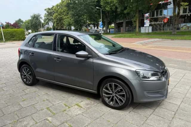 Volkswagen Polo (2013) thumbnail 3