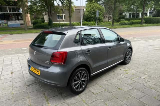 Volkswagen Polo (2013) thumbnail 5