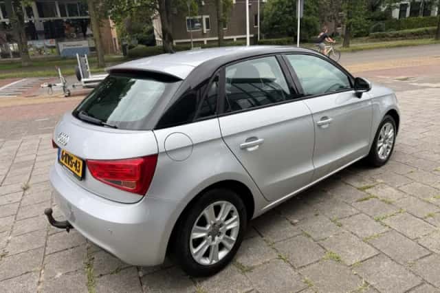 Audi A1 (2013) thumbnail 5