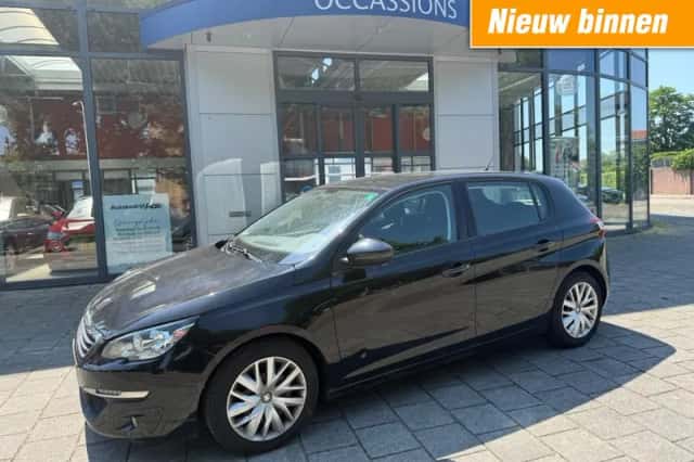 Peugeot 308 (2015) thumbnail 1