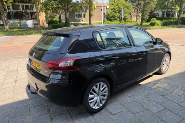 Peugeot 308 (2015) thumbnail 5