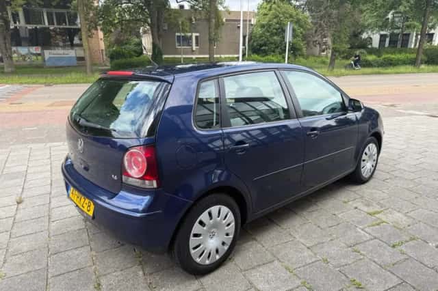 Volkswagen Polo (2009) thumbnail 5