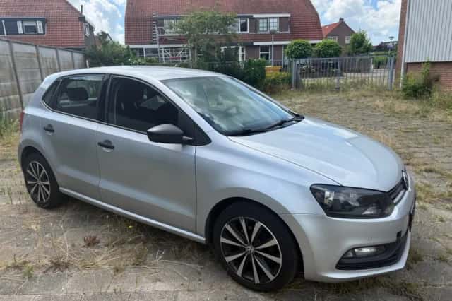 Volkswagen Polo (2014) thumbnail 3