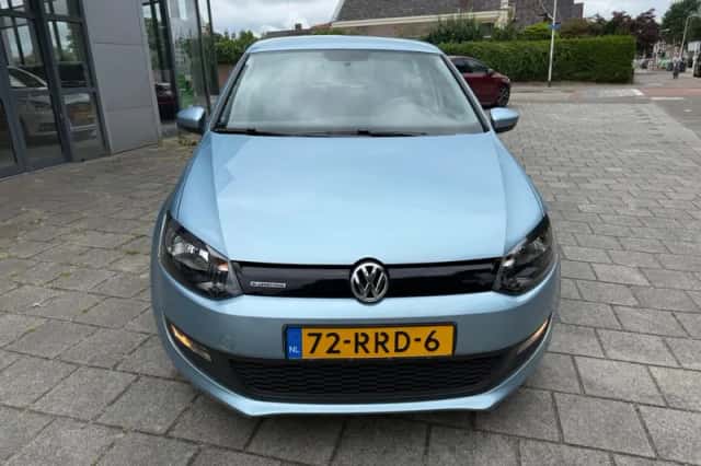 Volkswagen Polo (2011) thumbnail 2