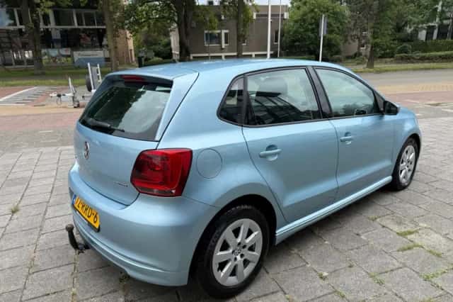Volkswagen Polo (2011) thumbnail 5