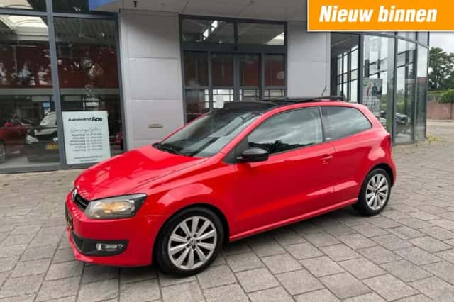 Volkswagen Polo (2011) thumbnail 1