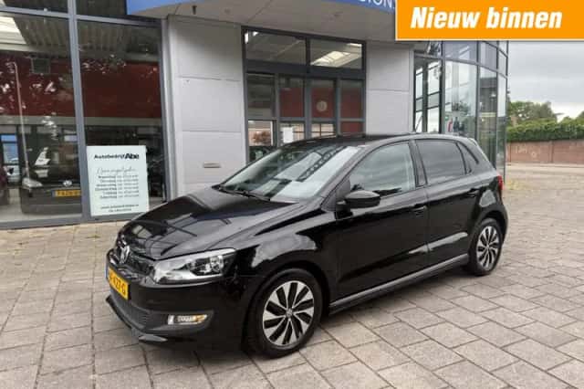 Volkswagen Polo (2017) thumbnail 1