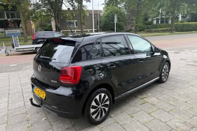 Volkswagen Polo (2017) thumbnail 5