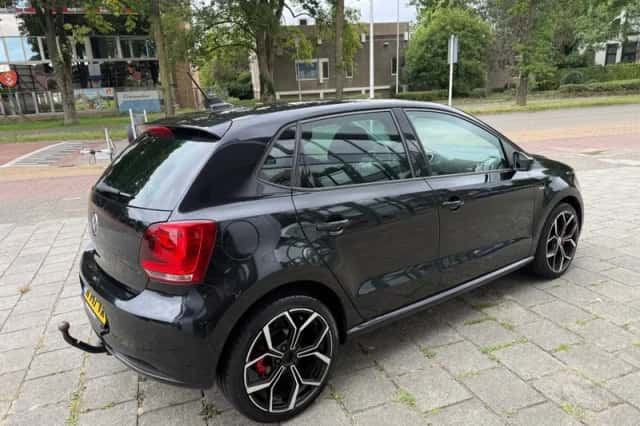 Volkswagen Polo (2013) thumbnail 5