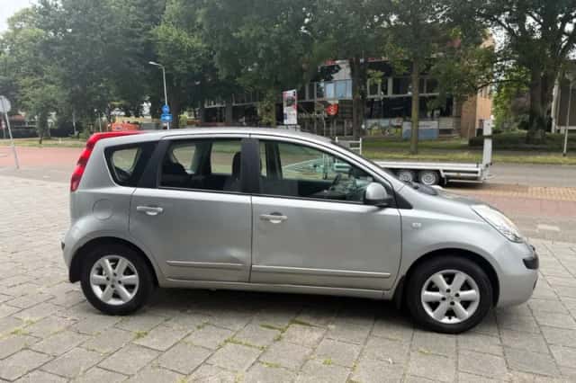 Nissan Note (2007) thumbnail 4