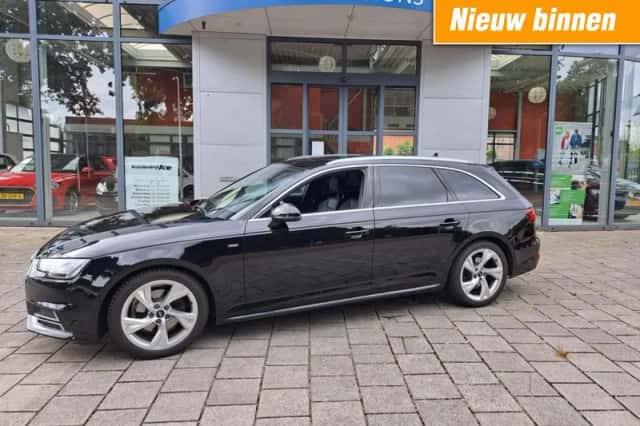 Audi A4 (2018) thumbnail 1