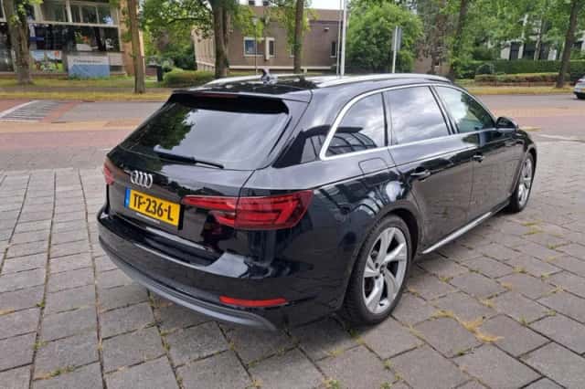 Audi A4 (2018) thumbnail 6
