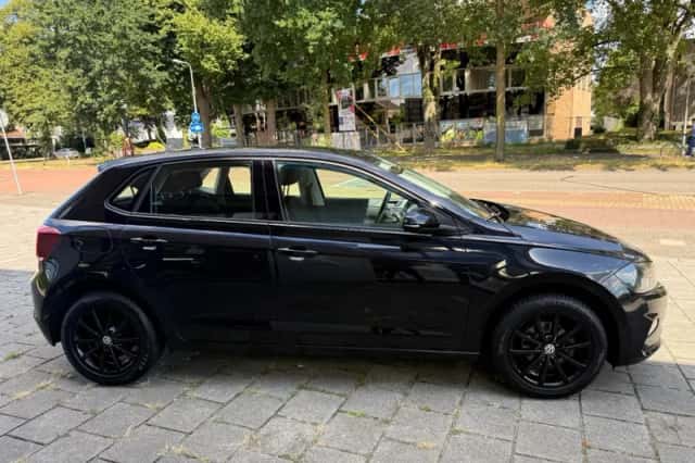 Volkswagen Polo (2018) thumbnail 4