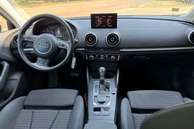 Audi A3 (2014) thumbnail 5