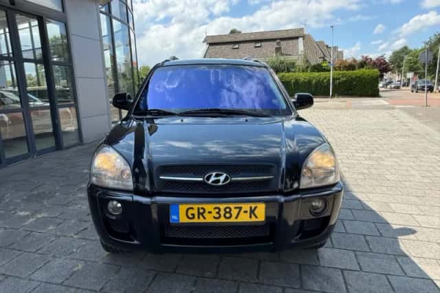 Hyundai Tucson (2007) thumbnail 2