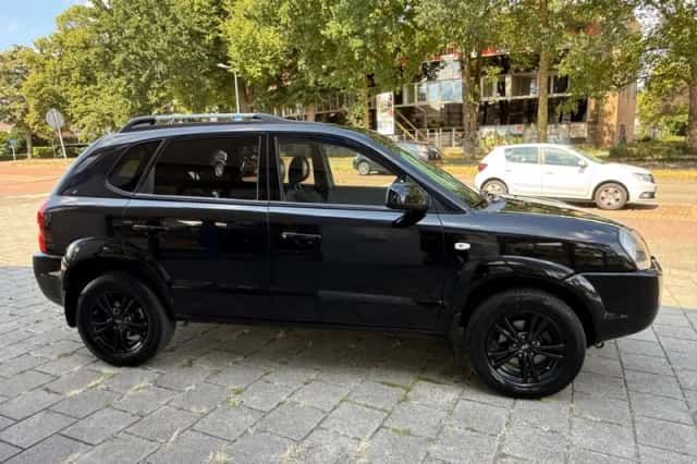 Hyundai Tucson (2007) thumbnail 4