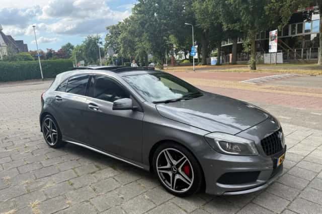 Mercedes-Benz A-Klasse (2013) thumbnail 3
