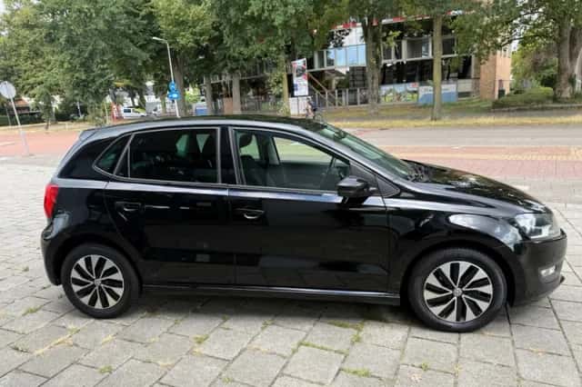 Volkswagen Polo (2015) thumbnail 4