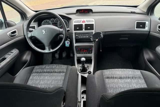 Peugeot 307 (2005) thumbnail 6