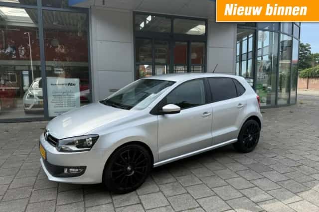 Volkswagen Polo (2013) thumbnail 1