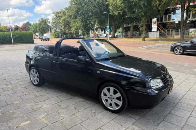 Volkswagen Golf (2000) thumbnail 2