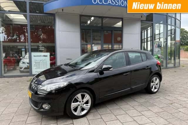 Renault Mégane (2013) thumbnail 1