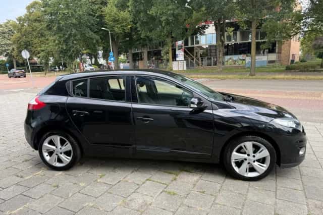 Renault Mégane (2013) thumbnail 4