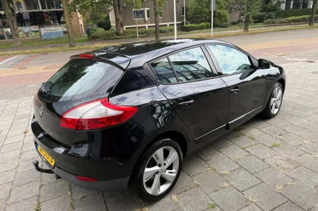 Renault Mégane (2013) thumbnail 5