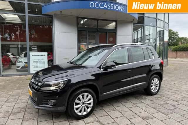 Volkswagen Tiguan (2012) thumbnail 1