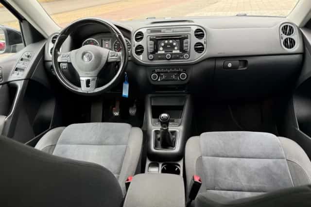 Volkswagen Tiguan (2012) thumbnail 6